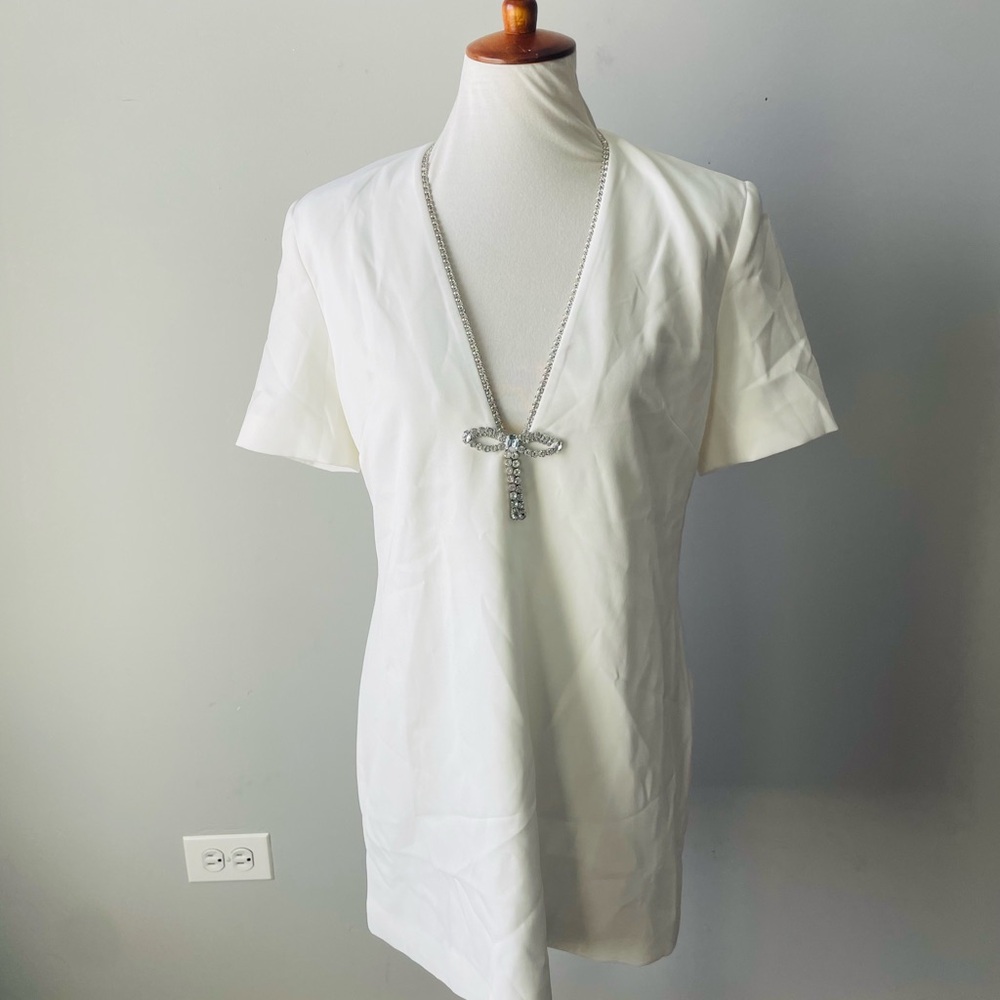 Rumored  White Mini Dress Rhinestone Bow NWT - Picture 2 of 10